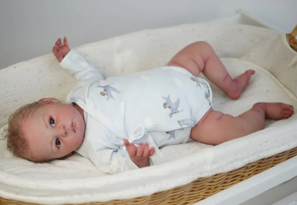Baby Reborn Muñeco Luis Niño |  57 cm | 3.400 kg Ojos Abiertos + Pack Premium