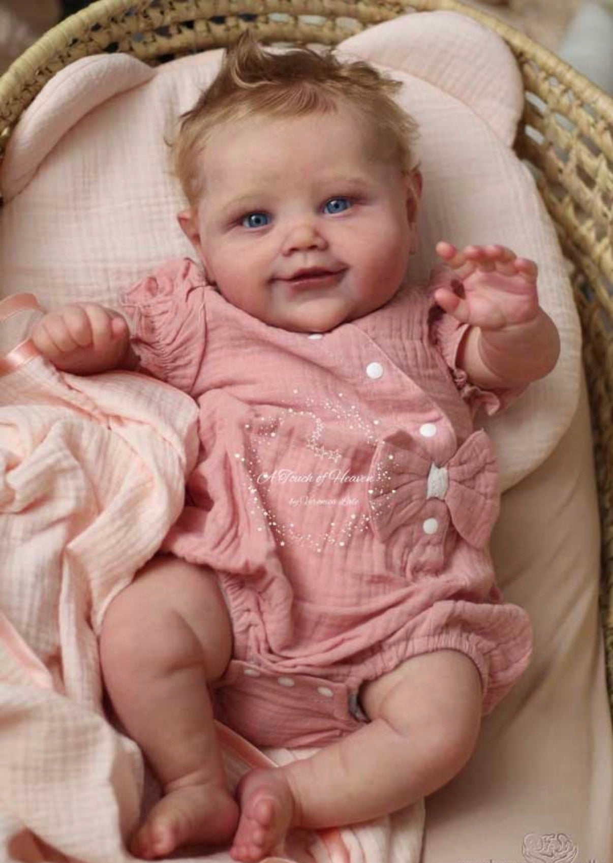 Muñeca Reborn Realista Laura Niña, 55cm / 2.400 kg + Pack Premium